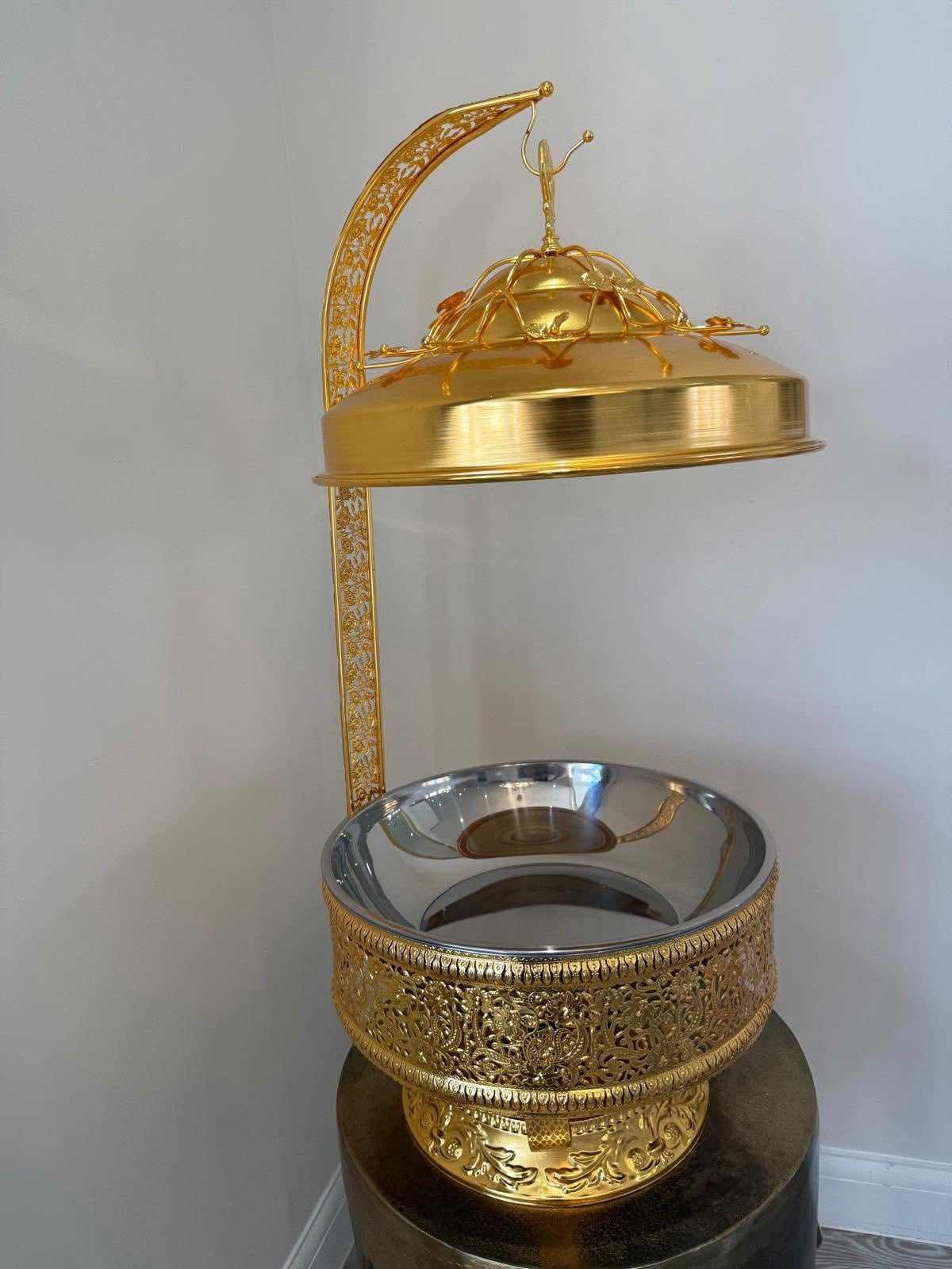 Royal Golden Chafing Dish (8L) With Free Spoon and Holder