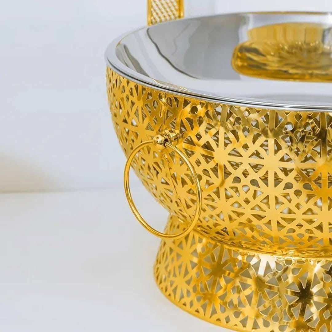 Golden Ornate 8L Chafing Dish with free Spoon & Holder β Elegant Buffet & Catering Food Warmer               (Next stock available in 4 weeks-please contact us for pre-order)