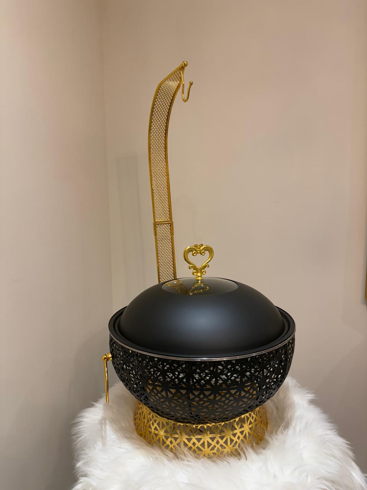 Luxury 8L Black & Gold Stainless Steel Chafing Dishes with free Spoon and holder (Next stock available in about 4 weeks-please contact us for pre-order)