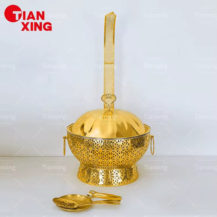 Golden Ornate 8L Chafing Dish with free Spoon & Holder – Elegant Buffet & Catering Food Warmer               (Next stock available in 4 weeks-please contact us for pre-order)